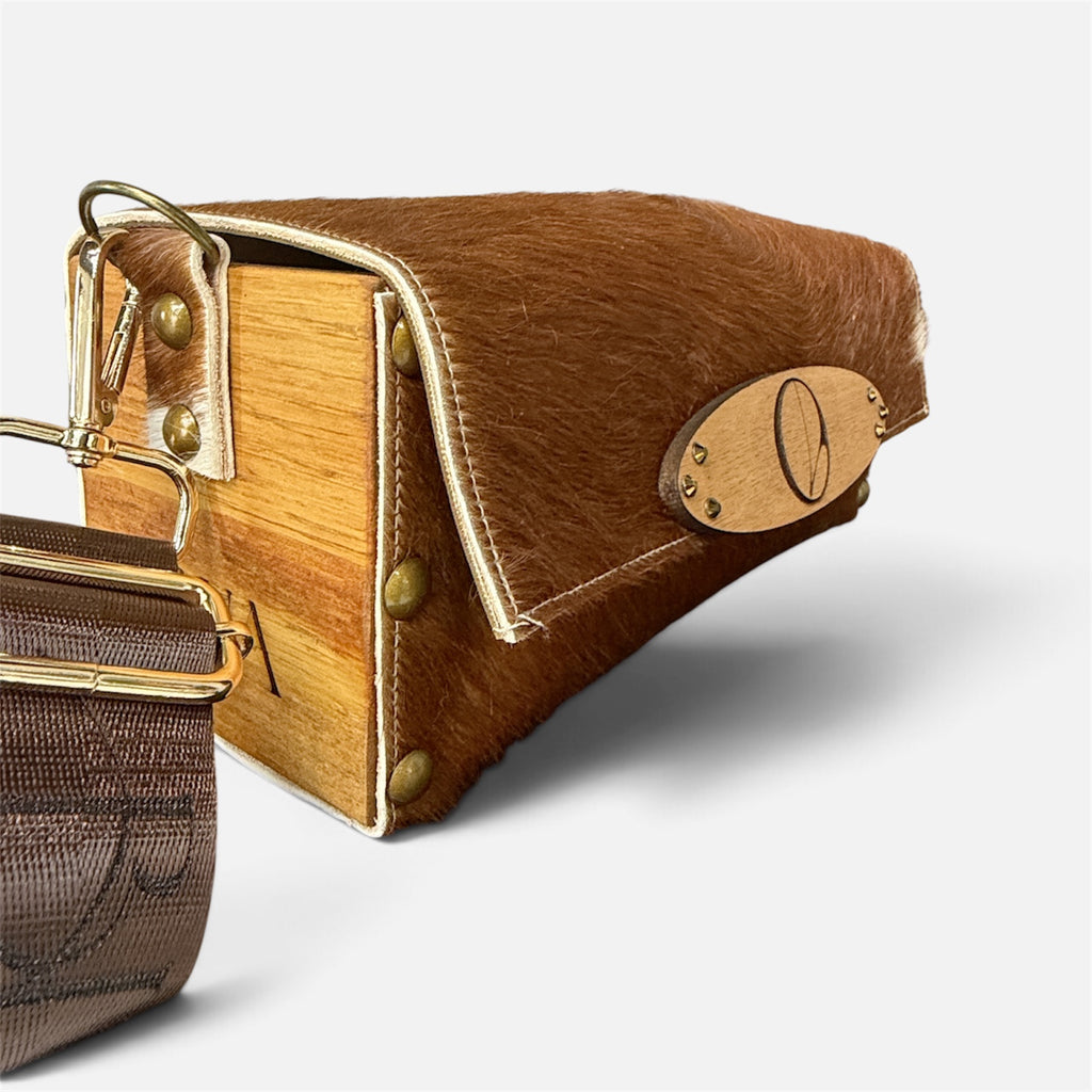 Bravía Milagros | Cartera Cuero y madera